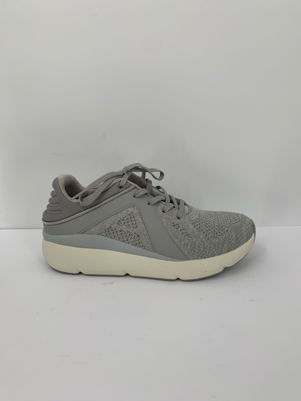 ABEO Momentum MXV Shift comfort sneaker walking shoe drizzle gray tie new 8.5